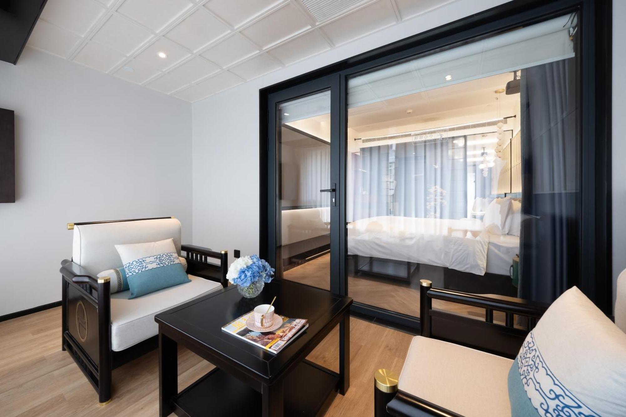 Beijing Tangfu Sanlitun Boutique Hotel---Breakfast, Restaurant And Bar, Close To Tian'Anmen Square Forbidden City Temple Of Heaven, Laundry, Gym, Robot, Ticket Service, Located In City Center Metro Line 2, One Station To Airport Express Exterior photo